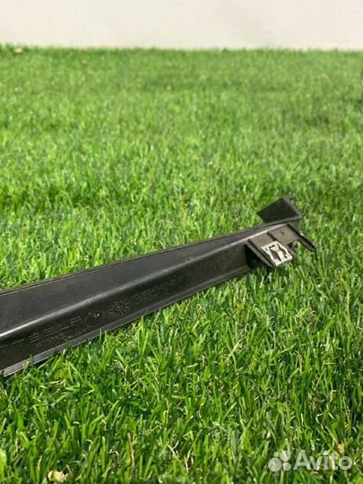 Пластик салона Tesla Model S 2015 1009247-00-D