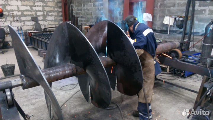 Шнек буровой 250