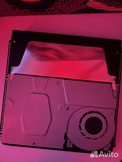 В продаже PlayStation 4 slim на 1тб