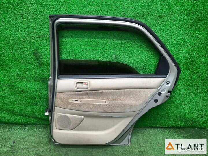 Дверь боковая задний правый toyota ardeo