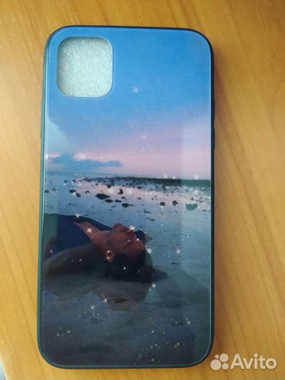Чехол на iPhone 11