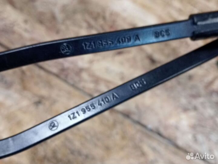 Поводок стеклоочистителя skoda octavia A5