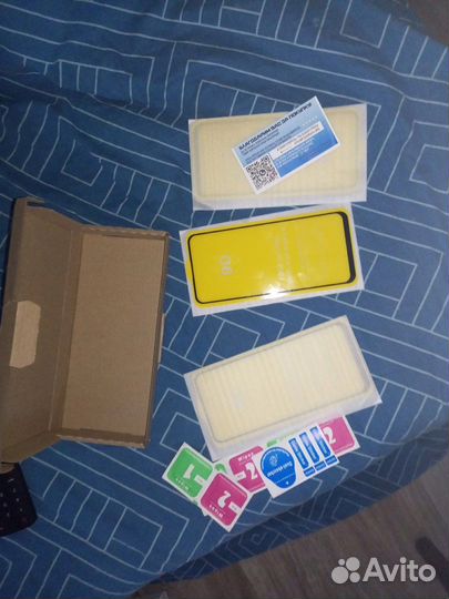 Защитное стекло на Redmi