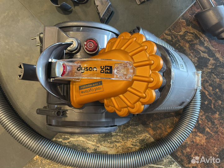 Пылесос Dyson DS 22
