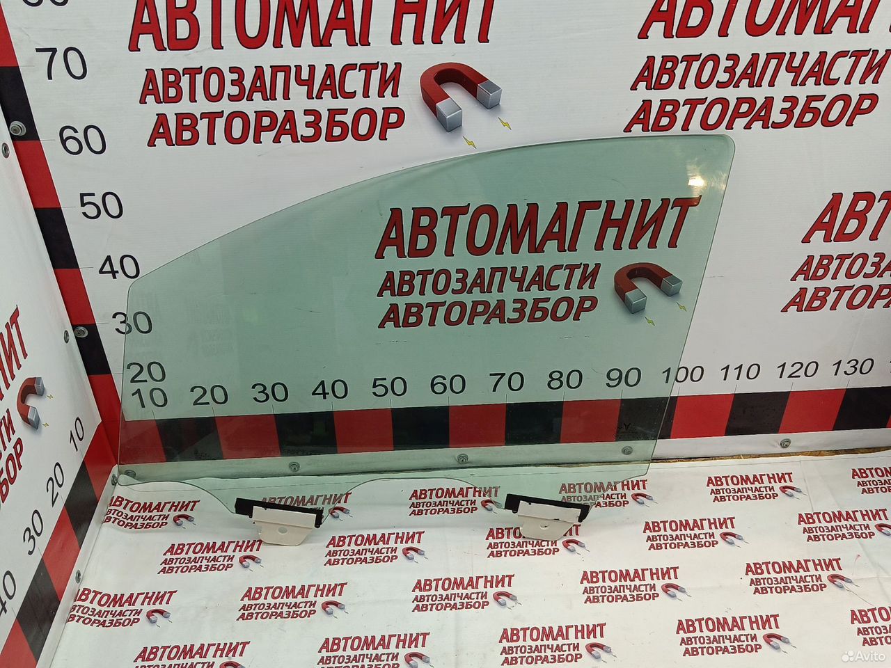 Стекло переднее левое Voyah Dream