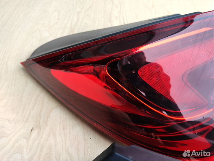 Фонарь задний внешний LED диодный Opel Astra J GTC