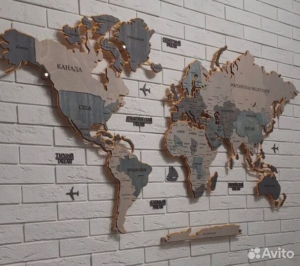 Карта мира из дерева на стену с подсветкой / Панно