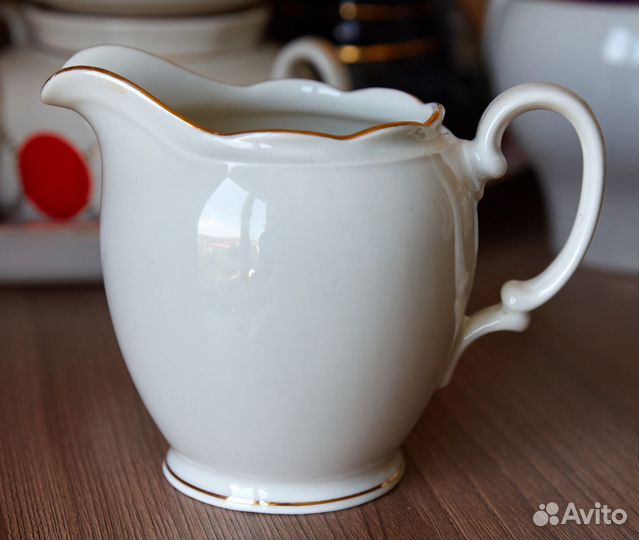 Фарфоровая посуда разная