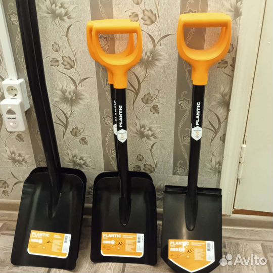 Лопаты Fiskars и Plantic