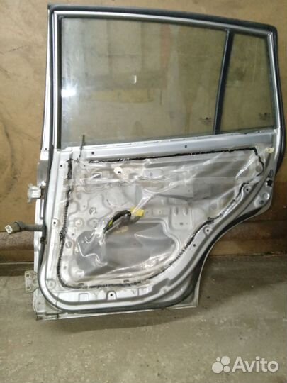 Дверь задняя правая kia rio 1 универсал б/у. х/с