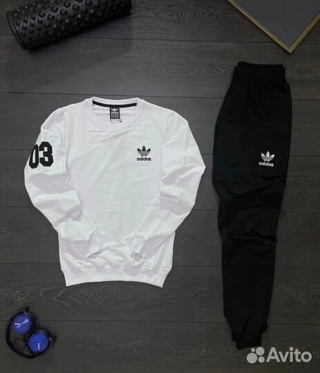 Спортивный костюм Adidas