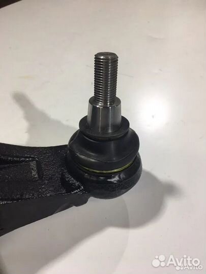 Рычаг передний нижний Volkswagen Touareg