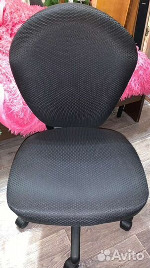 Офисное кресло