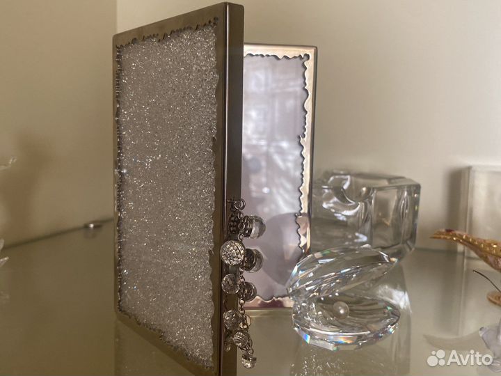 Сваровски рамка