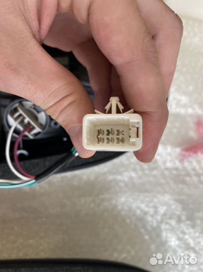 Фонарь задний Toyota Land Cruiser Prado (90)