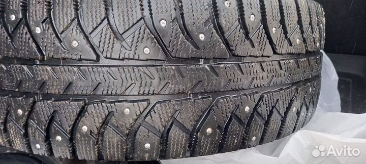 Bridgestone Ice Cruiser 7000 20.5/65 R15 84V