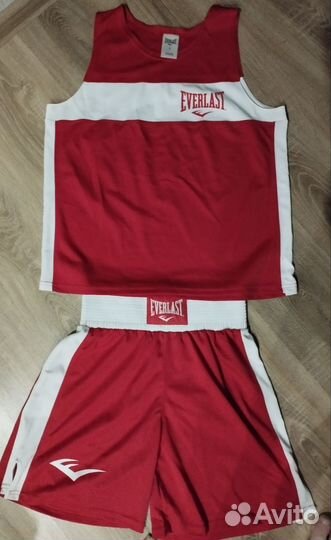 Шлем, костюм для бокса