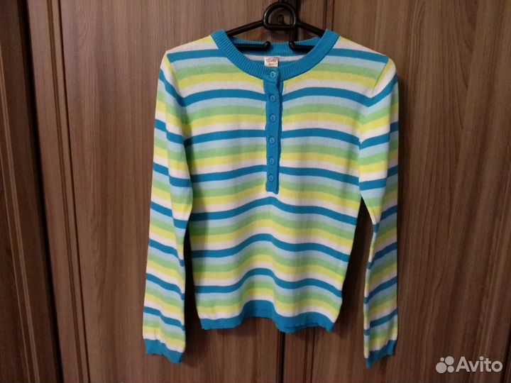 Два джемпера для девочки 6-8 лет новые