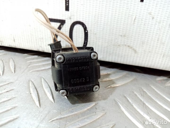 Б/У Кнопка регулировки руля BMW E65/E66#001