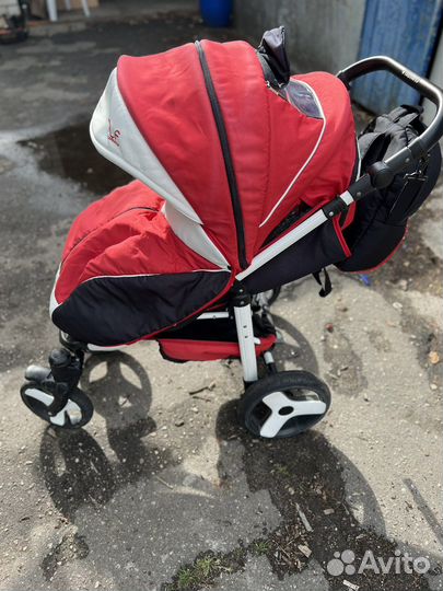 Прогулочная коляска