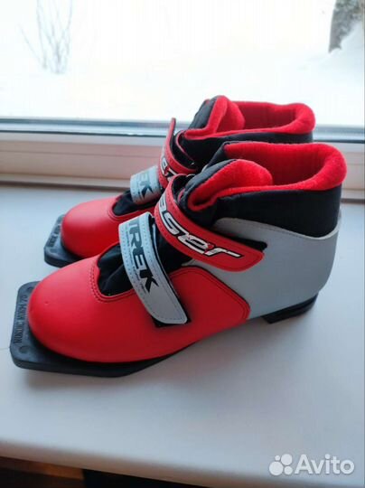 Лыжные ботинки