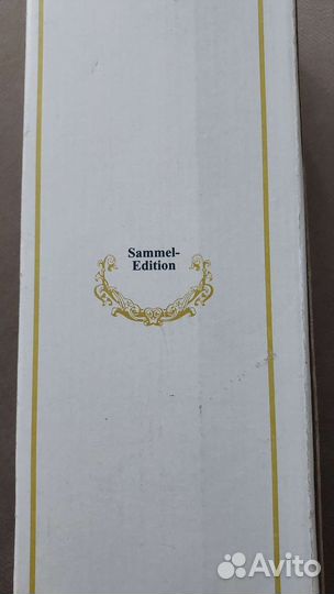 Кукла фарфоровая коллекционная