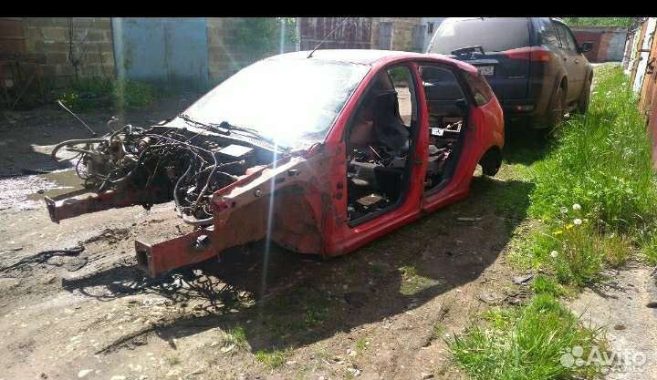 Кузов с документами Форд Фокус 1