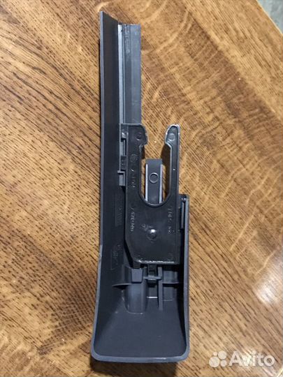 VW Накладка направляющих седений пер/левая