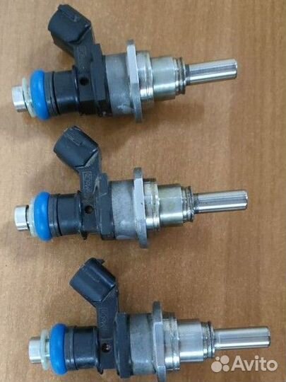 Продам топливные форсунки Mazda cx7 2.3 turbo