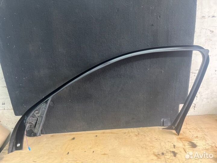 Обшивка боковой двери передняя левая Bmw X6 3.5Ix