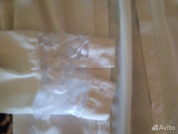 Блузка белая