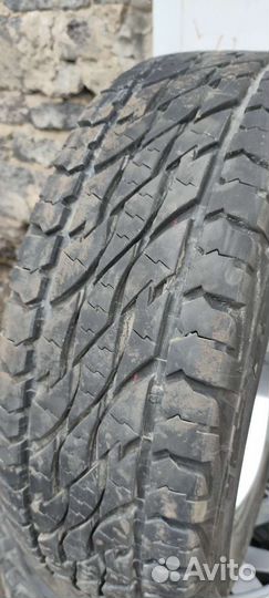 Bridgestone Dueler A/T 697 215/65 R16