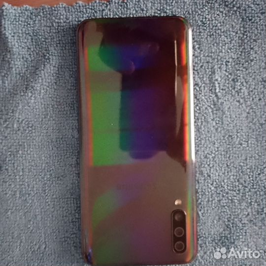 Samsung Galaxy A50, 4/64 ГБ