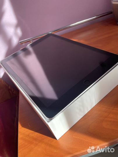 iPad air 16gb Wi-Fi Cell