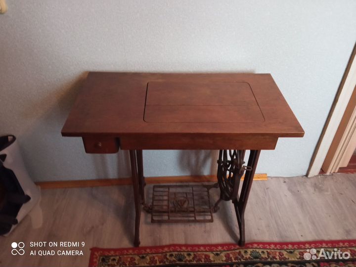 Швейная машинка бу с ножным приводом