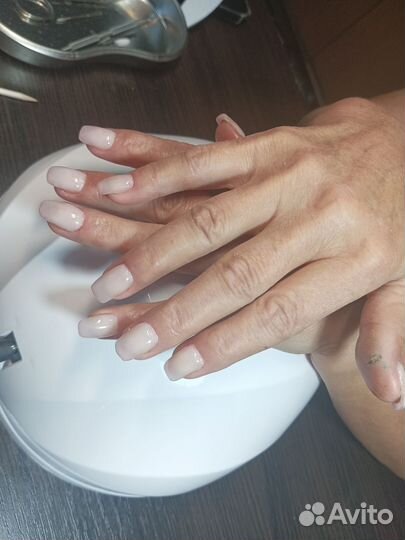 Наращивание ногтей на дому