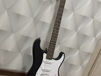 Электро гитара с комбиком squier stratokaster hss