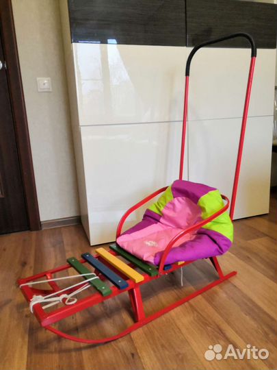 Санки с ручкой