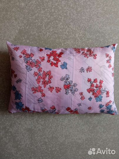 Подушечка 30/45 новая
