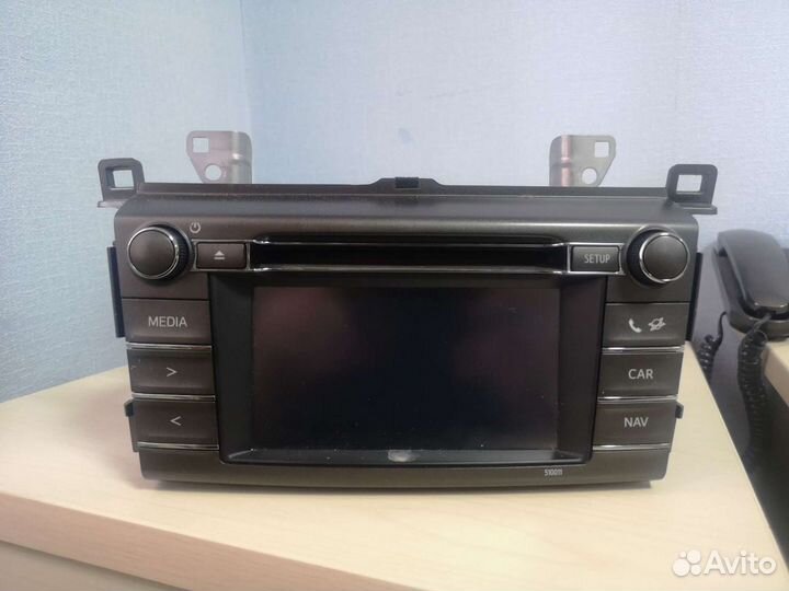 Штатная магнитола toyota RAV4 2015 (не включается)