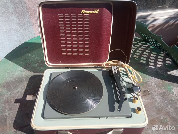 Проигрыватель винила СССР Юность 301