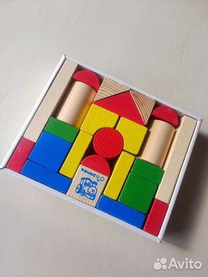 Развивающие игрушки 4 шт + палитра для красок