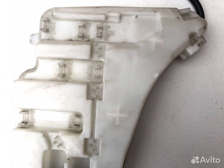 Бочок омывателя бмв ф10 ф07