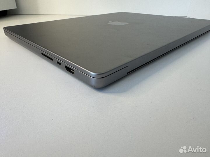 Macbook Pro 16 M1 Pro 32Gb 4TB