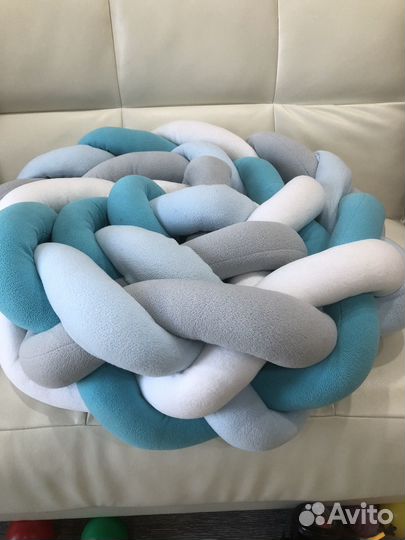 Бортик косичка в кроватку