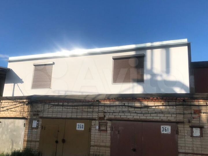 Гараж, > 30 м²