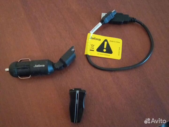 Продам блютуз jabra