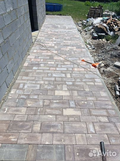 Укладка тротуарной плиткой
