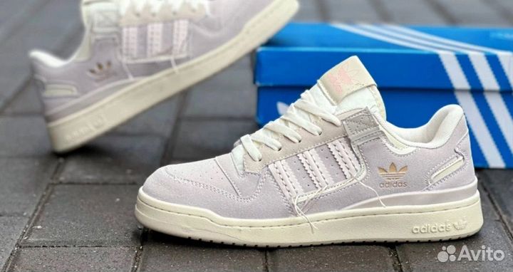 Кроссовки adidas