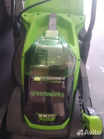 Газонокосилка аккумуляторная greenworks